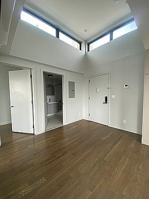 5th image of 590 Bushwick Ave #608