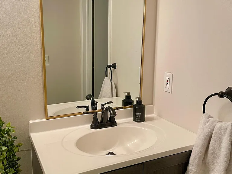18344 University Park Dr — Photo 15