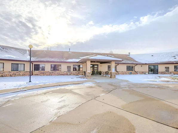 2351 27th St, Spirit Lake, IA 51360