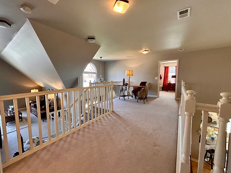 517 Rivercrest Cv — Photo 32