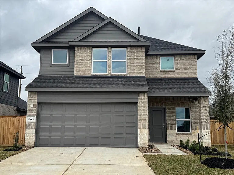 3020 Brizzo Beach Ln — Photo 1