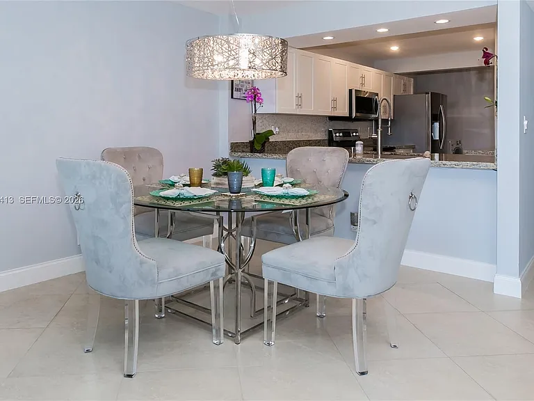 14 Royal Palm Way #601 — Photo 5