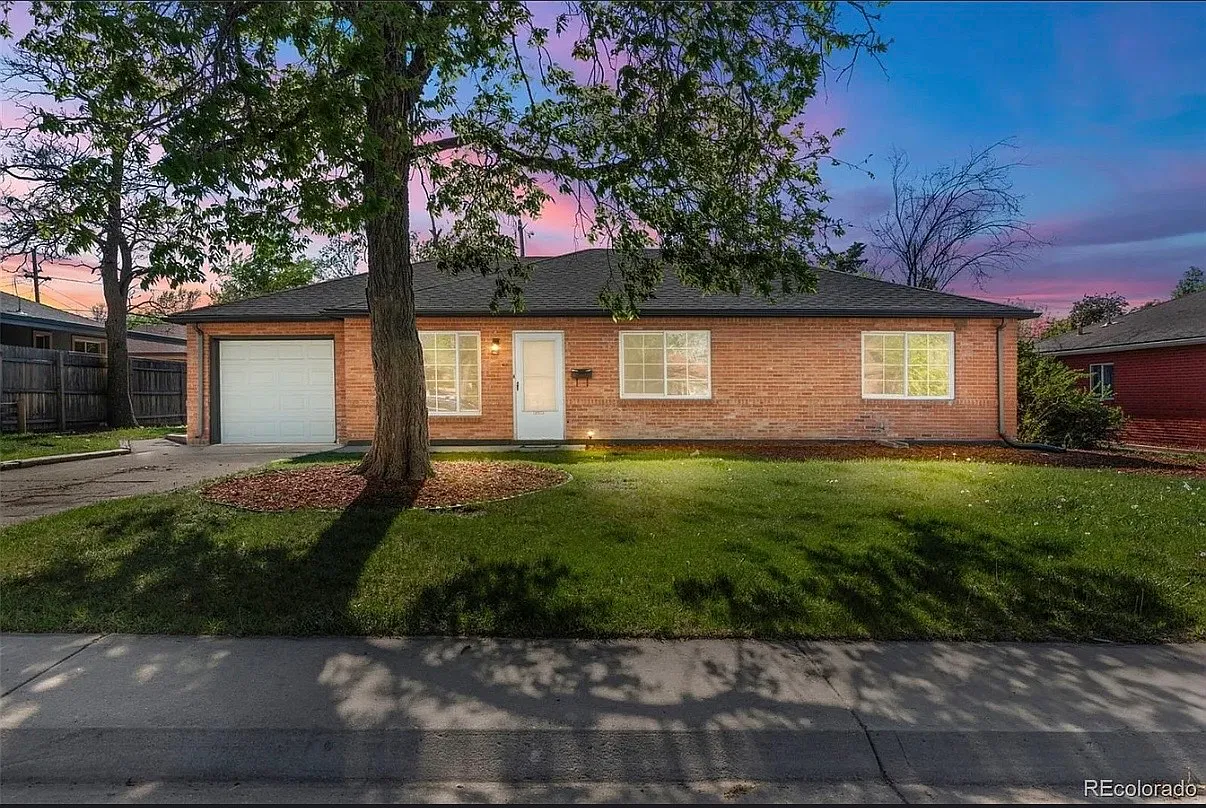 3 bed, 1401 sqft, $2,800 — Photo 1