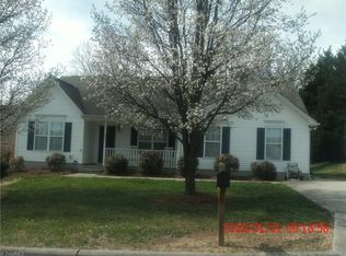 1708 Bellwick Dr, Greensboro, NC 27406