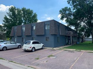 207 N Eastern Ave #3, Hartford, SD 57033