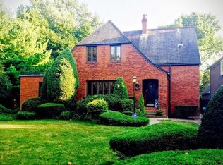 171 N Delaplaine Rd, Riverside, IL 60546