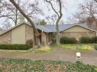 1640 Sylvan Ave, Dallas, TX 75208