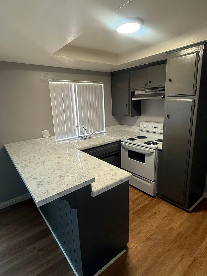 1225-1245 North El Dorado Ave. — Photo 4