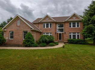 2524 Shadow Ln, Clinton, OH 44216