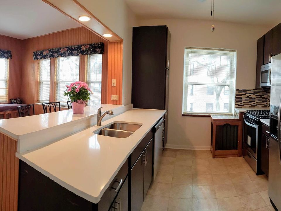 1st image of 2424 W Hollywood Ave #2