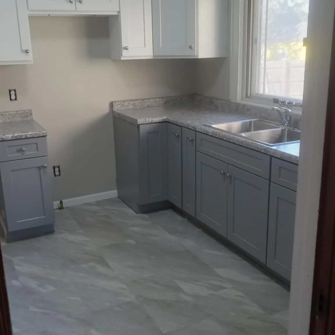 2314 Carmel Ave — Photo 2