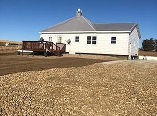 18498 200th St, Akron, IA 51001