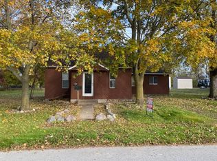 724 10th St, Sebewaing, MI 48759