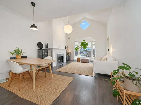 7633 Saint Albans Rd #308, Richmond, BC V6Y 3W7