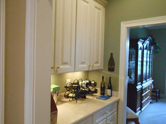 5th image of 4223 McKean Ln
