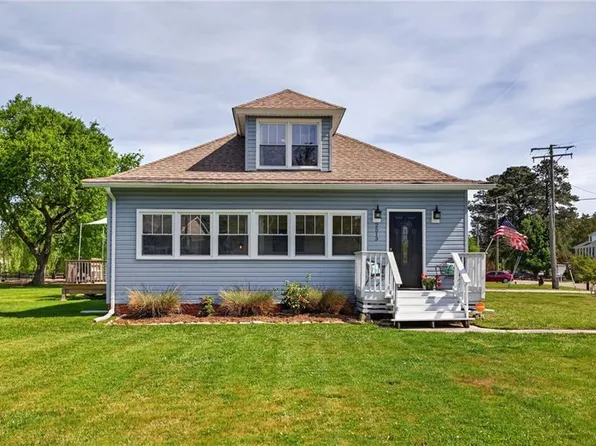 2513 Seaford Rd, Seaford, VA 23696