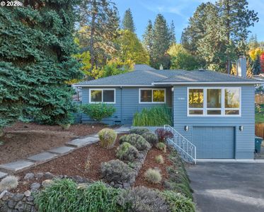 1090 Pleasant Way, Ashland, OR, 97520