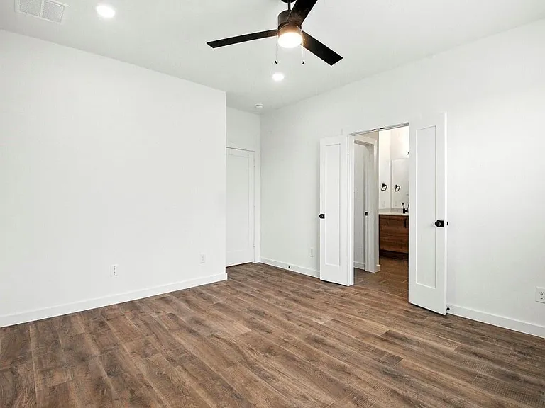 1793 N Peach Creek Dr #B — Photo 8