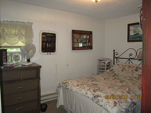 3rd image of 612 4th Ave W