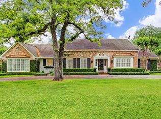 211 Millbrook St, Piney Point Village, TX 77024