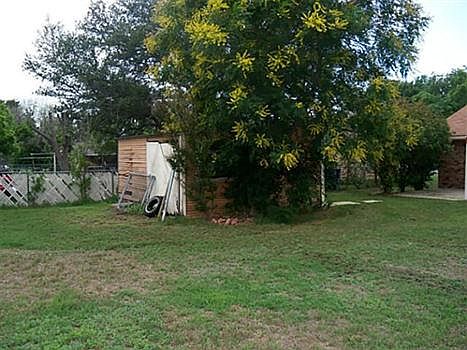 4th image of 614 Idlewild Dr