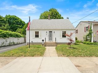 11 Lenox Ave, West Warwick, RI 02893