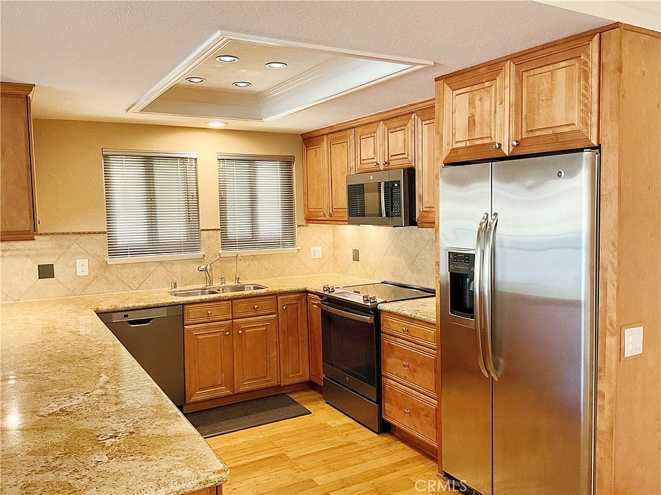 1st image of 886 Avenida Sevilla #P