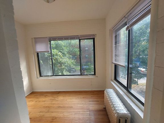 5th image of 3048-54 W Gunnison St #4837-51