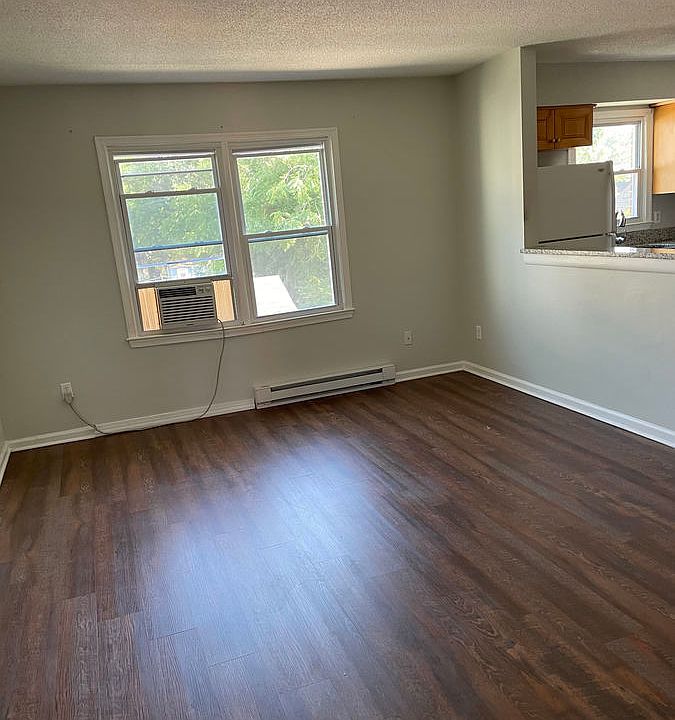 1st image of 171 W Balview Ave #5