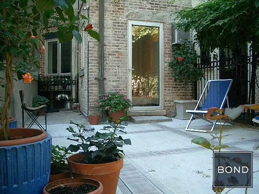 Rented by Bond New York | media 11