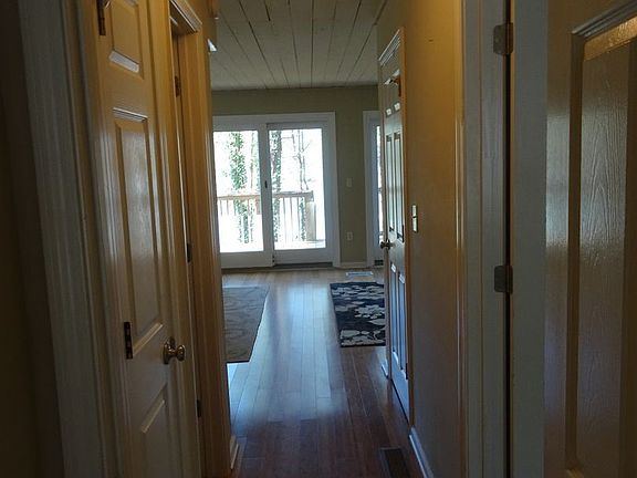 2nd image of 80 Oak Harbor Trl