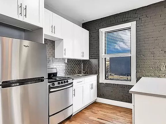 2nd image of 558 W 181st St APT I