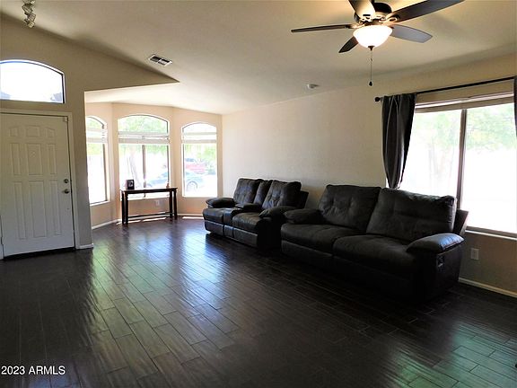 3rd image of 7814 S 46th Dr