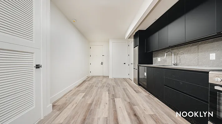 Rented by Nooklyn NYC LLC | media 32