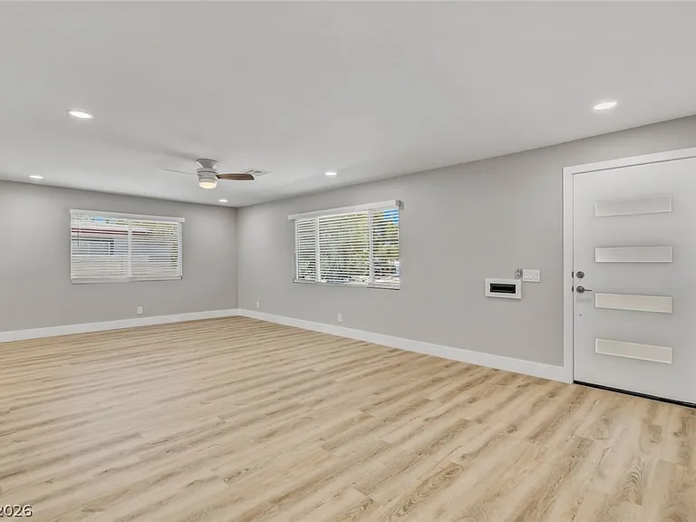 1800 8th Pl — Photo 25