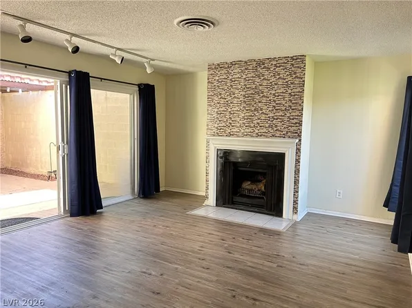 6417 Ironbark Ln, Las Vegas, NV 89107