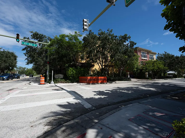 530 S Federal Hwy #8 — Photo 5