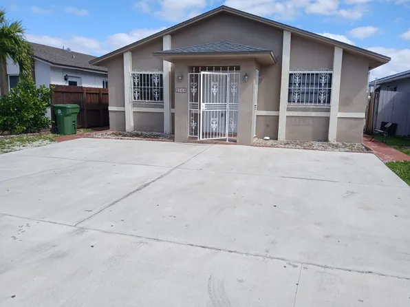 2545 W 71st Pl, Hialeah, FL 33016