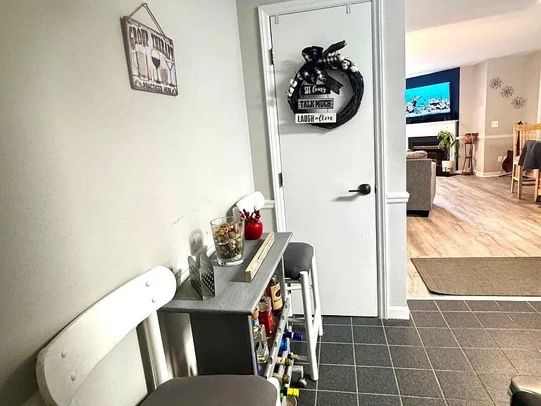 402 Forest Park Rd #D — Photo 3