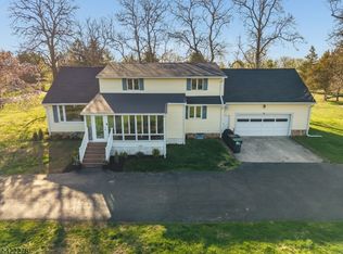 2 Mountain View Rd, Whitehouse Station, NJ 08889