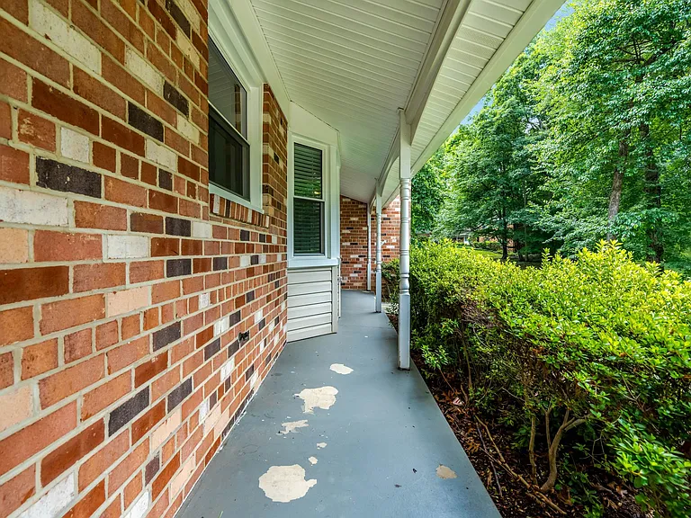 6717 Reynard Dr — Photo 61