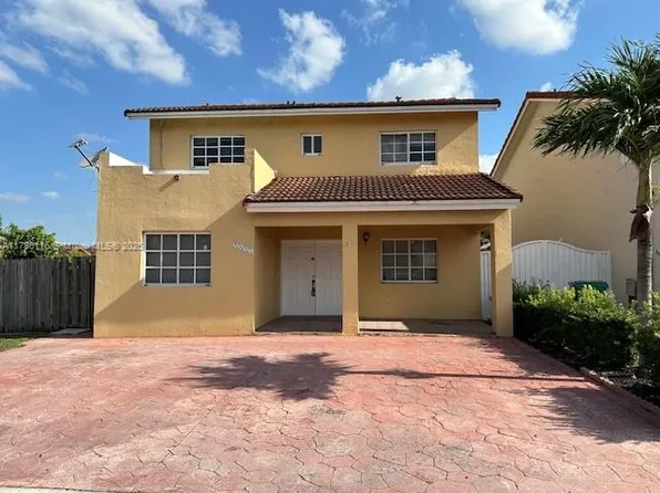 9825 NW 122nd Ter, Hialeah Gardens, FL 33018