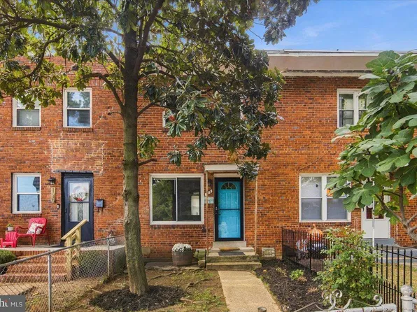 122 Dale St, Alexandria, VA 22305