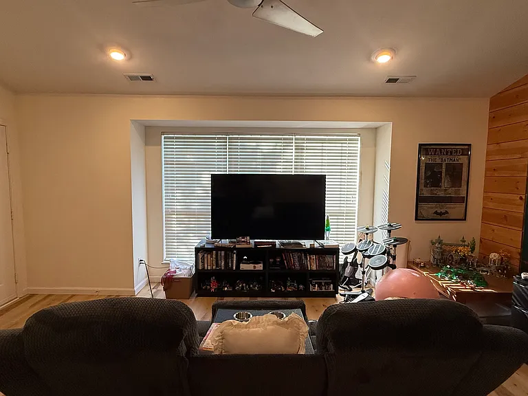 308 Clayton Crossing Pl #C — Photo 2