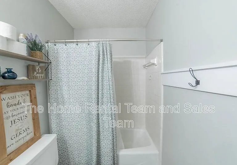 12 Cricket Ct — Photo 36