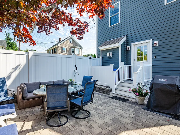19 Eustis Ave — Photo 51