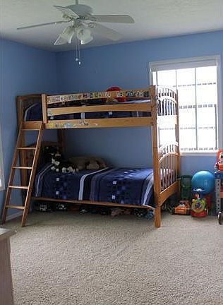 5th image of 461 SW Peach Street