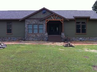 40 Family Rd, Seminary, MS 39479