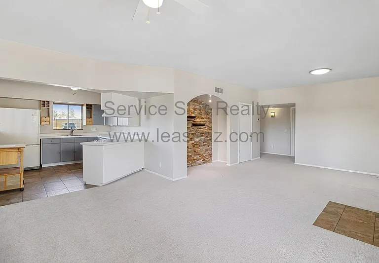 6804 E 2nd St #16 — Photo 5