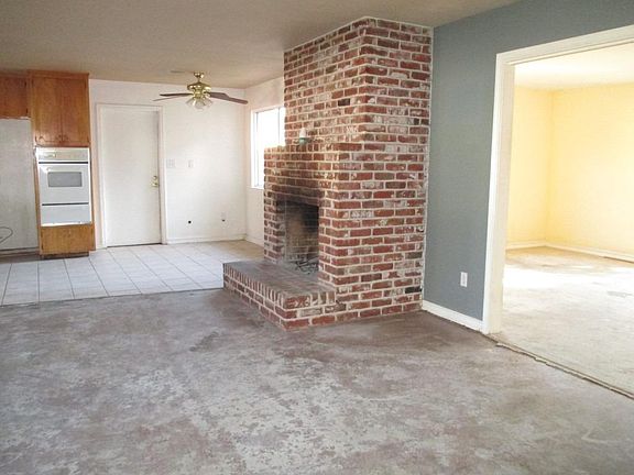 2nd image of 1111 W Princeton Ave